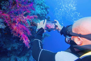 Never Miss a Moment: The Best Diving Phone Case for Your iPhone and Samsung!