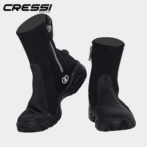 Cressi KORSOR 5mm Rigid Sole Dive Boots for scuba diving, featuring durable neoprene construction, YKK zipper with HydroSeal, high-grip sole, and fin strap notch for a secure fit. Ideal dive boots for cold water diving, snorkeling, and underwater exploration.